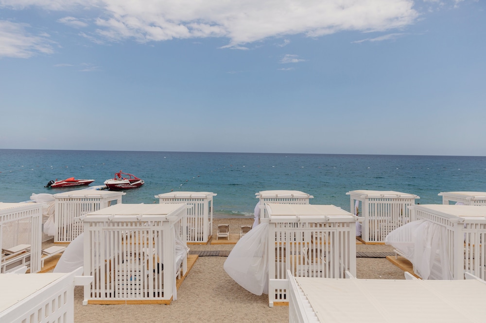 Fun Sun Family Club Saphire — Beach in Kemer