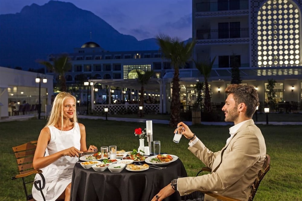 Karmir Resort & Spa - Ultra All Inclusive — Restaurant & bars in Kemer
