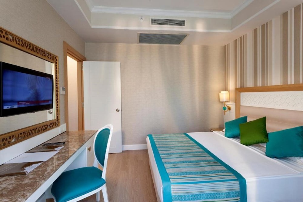 Karmir Resort & Spa - Ultra All Inclusive — Hotel rooms in Kemer