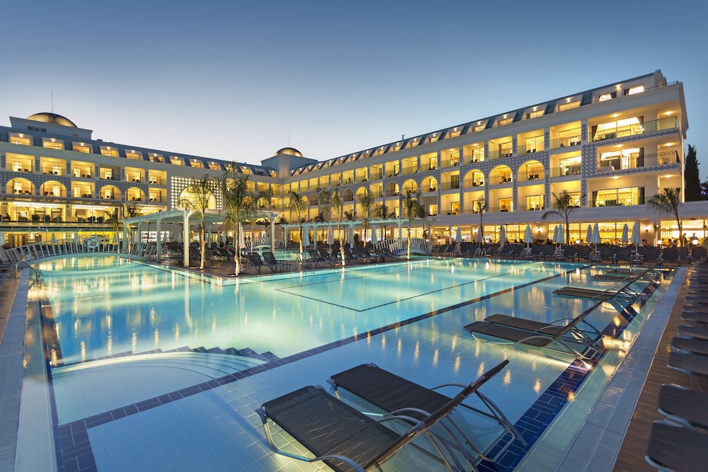 Karmir Resort & Spa - Ultra All Inclusive — Main photo in Kemer