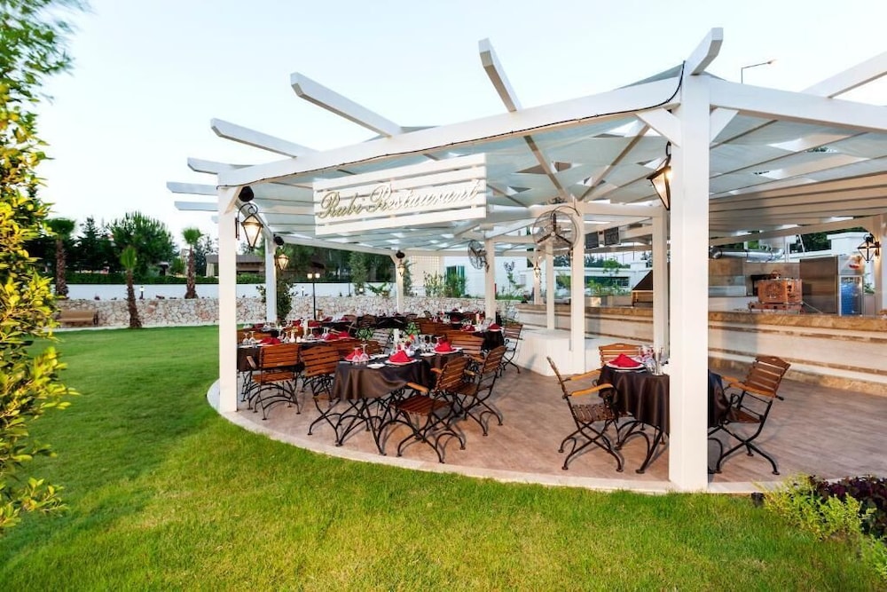 Karmir Resort & Spa - Ultra All Inclusive — Restaurant & bars in Kemer