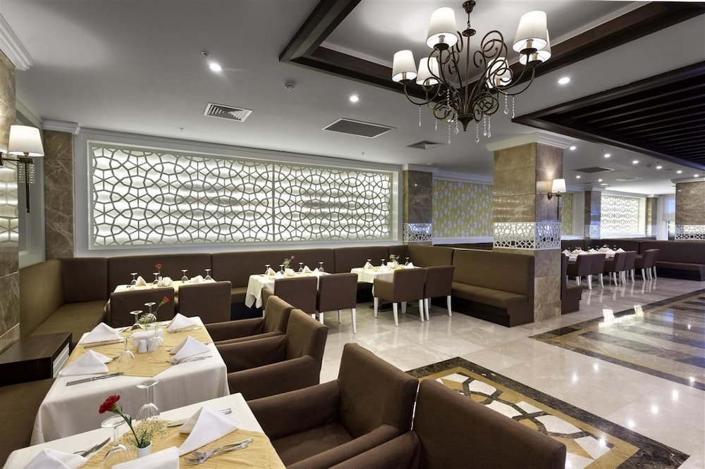 Karmir Resort & Spa - Ultra All Inclusive — Restaurant & bars in Kemer