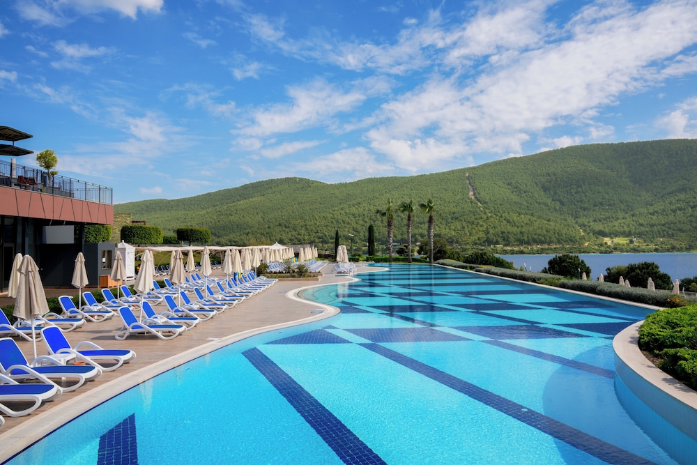 La Blanche Island Bodrum - All Inclusive — Pool in Milas, Mugla