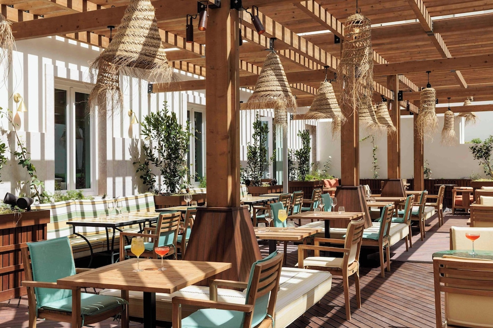 Locke de Santa Joana — Restaurant & bars in Lisbon, Lisboa