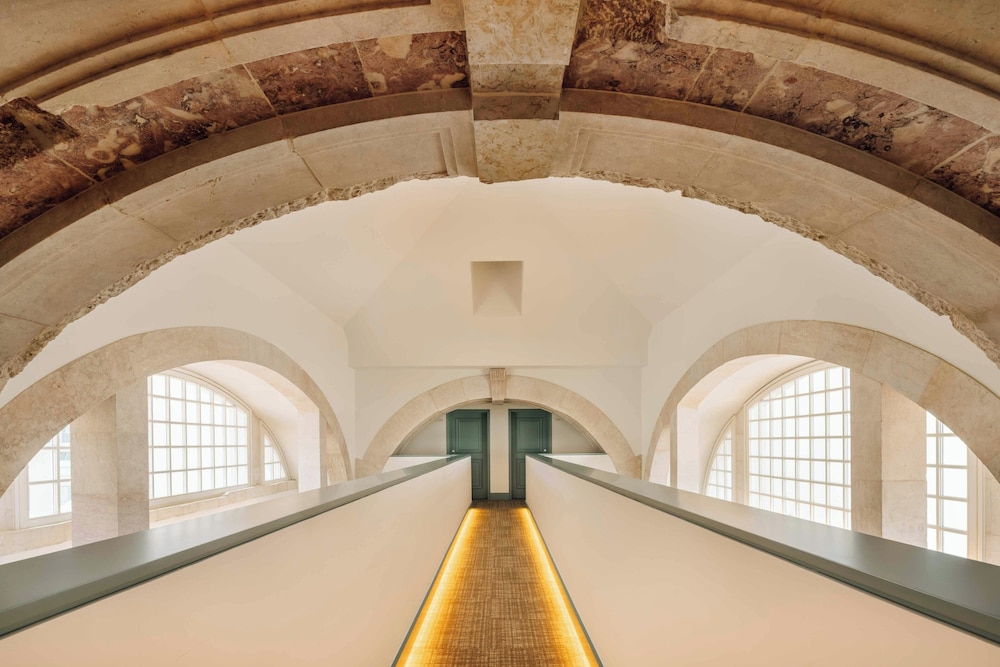 Locke de Santa Joana — Hotel building in Lisbon, Lisboa