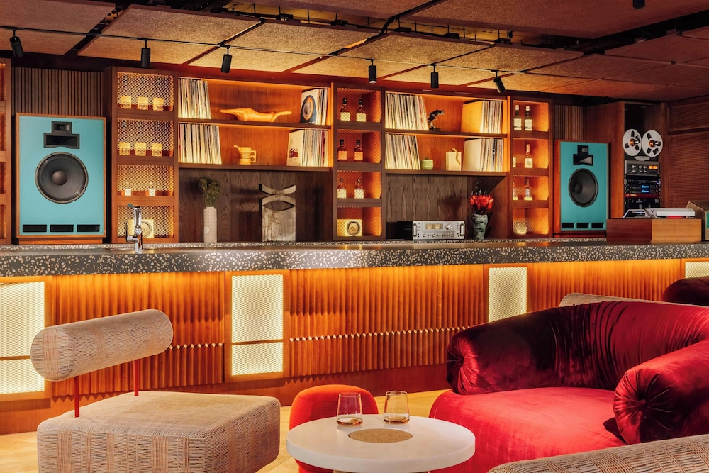 Locke de Santa Joana — Restaurant & bars in Lisbon, Lisboa