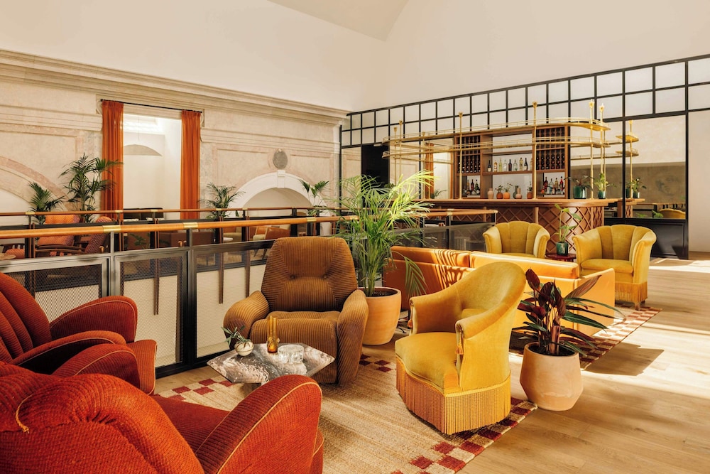Locke de Santa Joana — Restaurant & bars in Lisbon, Lisboa