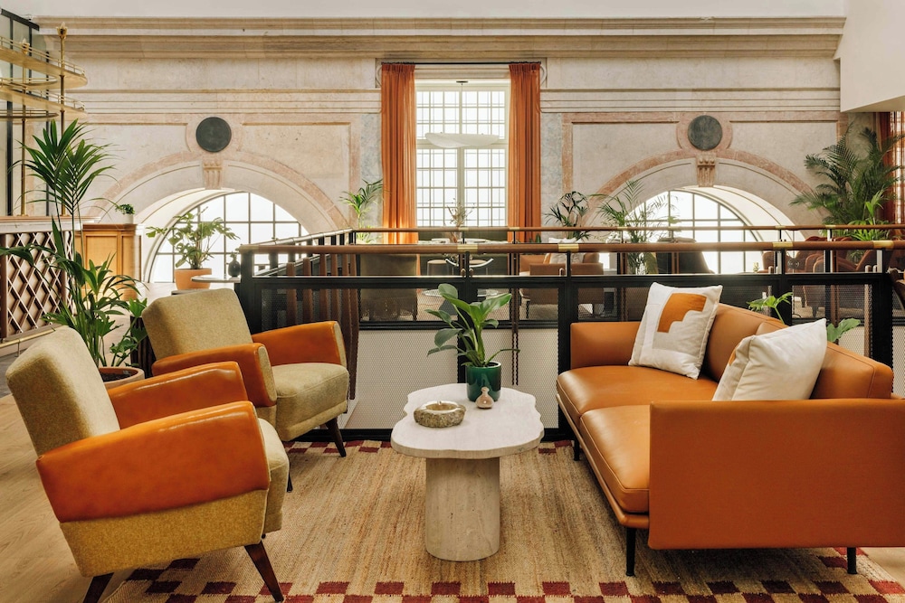 Locke de Santa Joana — Restaurant & bars in Lisbon, Lisboa