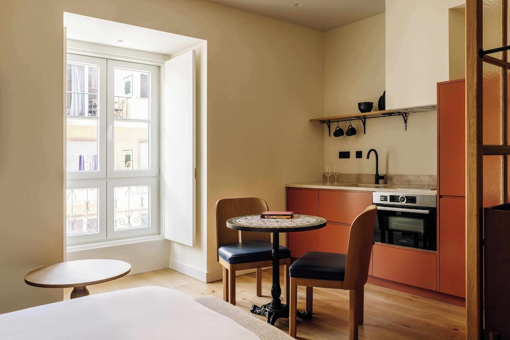 Locke de Santa Joana — Hotel rooms in Lisbon, Lisboa