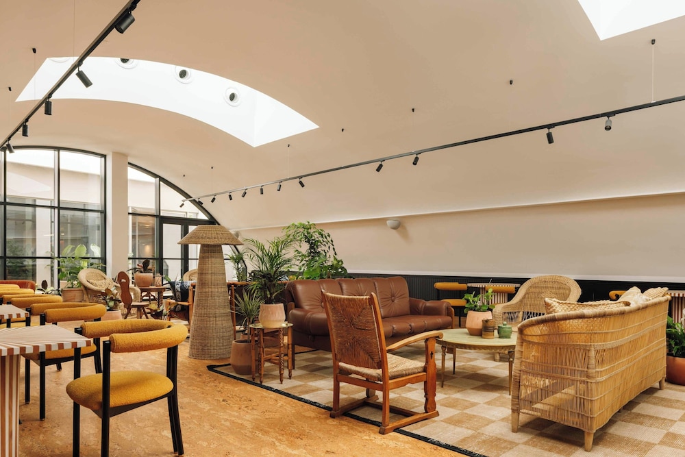 Locke de Santa Joana — Restaurant & bars in Lisbon, Lisboa