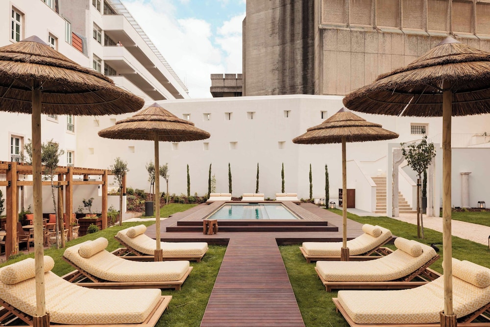Locke de Santa Joana — Swimming pool in Lisbon, Lisboa