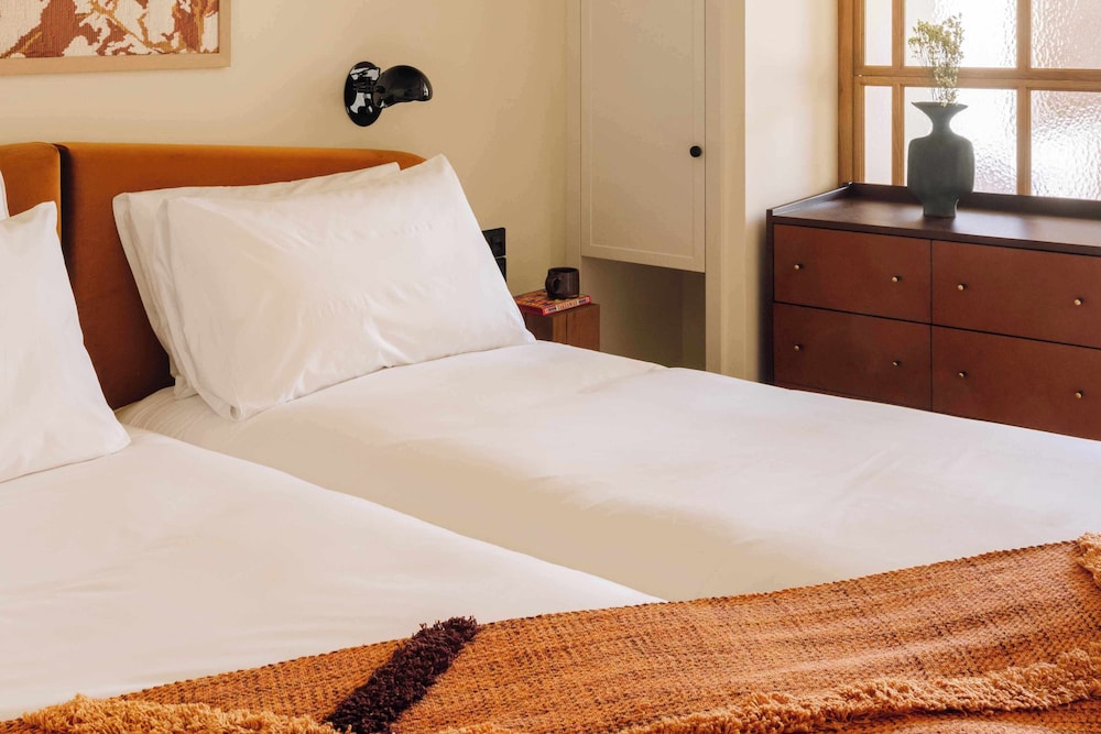Locke de Santa Joana — Hotel rooms in Lisbon, Lisboa