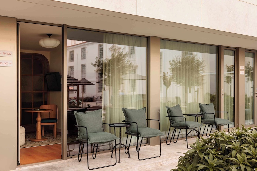 Locke de Santa Joana — Hotel building in Lisbon, Lisboa