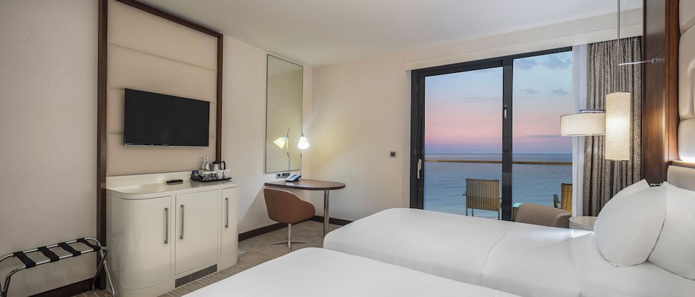 Hilton Batumi - zdjęcie 5