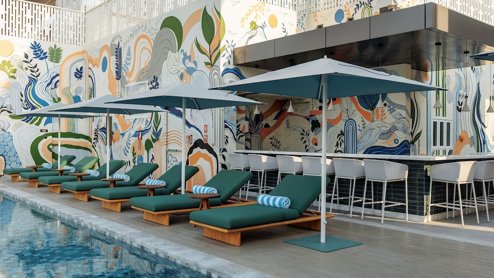 InterContinental Residences Dubai Business Bay by IHG — Swimming pool in Dubai