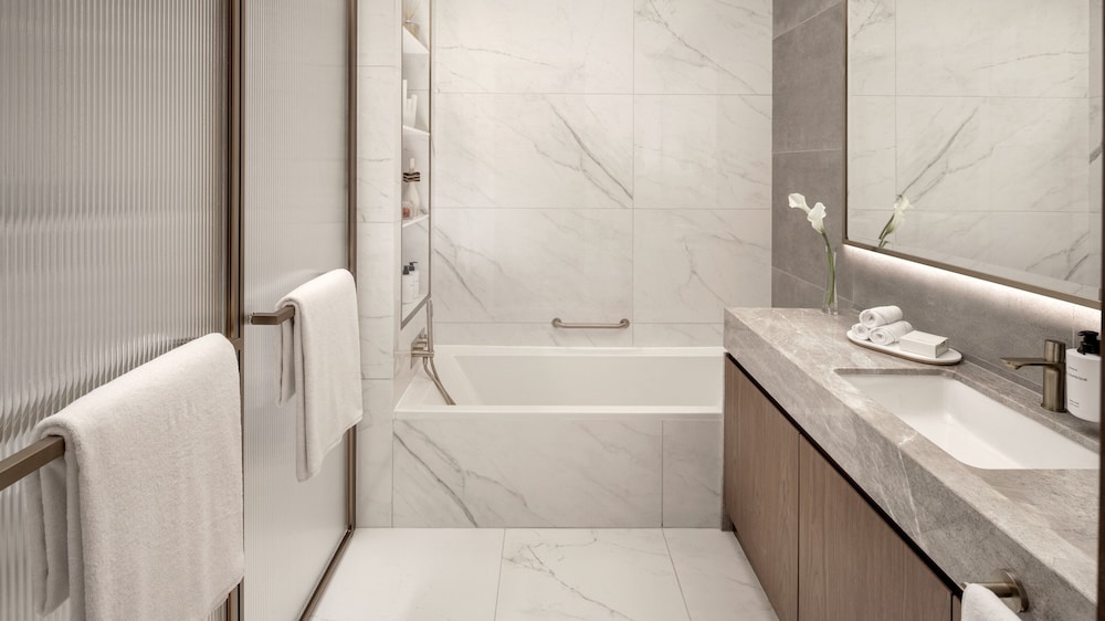 InterContinental Residences Dubai Business Bay by IHG — Hotel rooms in Dubai