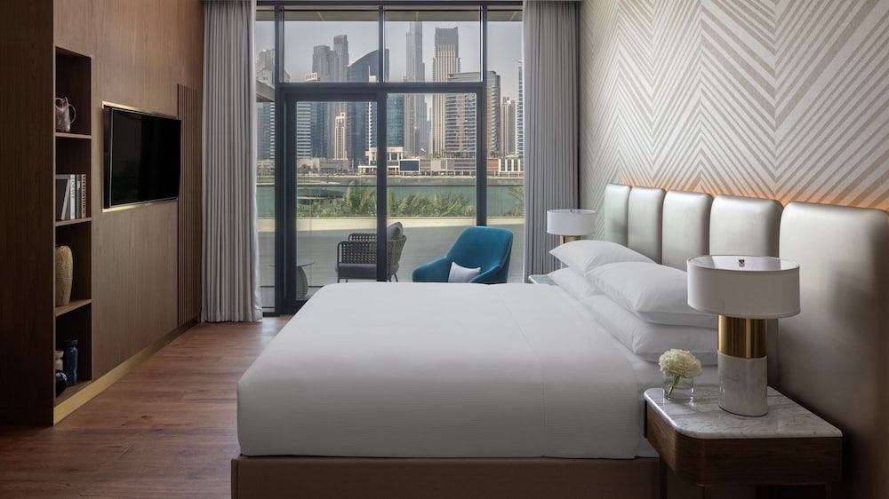 InterContinental Residences Dubai Business Bay by IHG — Hotel rooms in Dubai