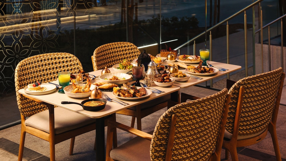 InterContinental Residences Dubai Business Bay by IHG — Restaurant & bars in Dubai