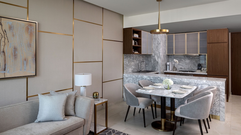 InterContinental Residences Dubai Business Bay by IHG — Hotel rooms in Dubai