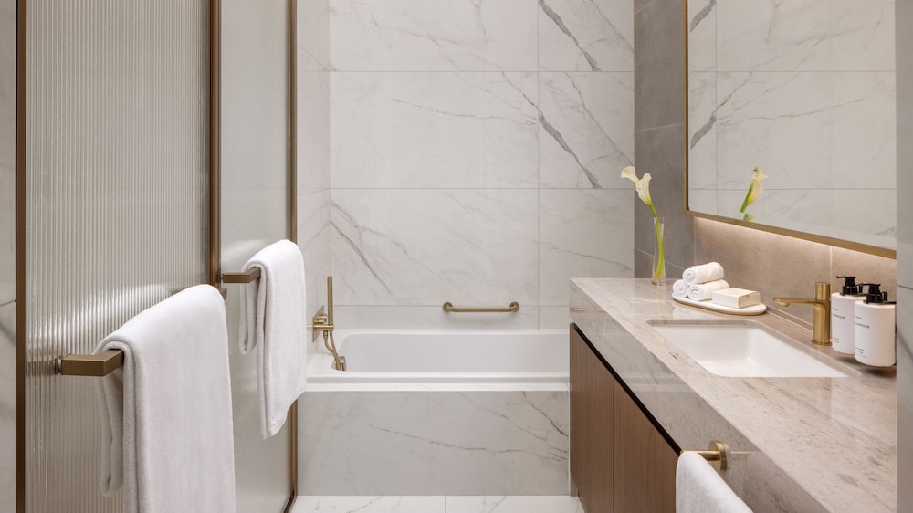 InterContinental Residences Dubai Business Bay by IHG — Hotel rooms in Dubai