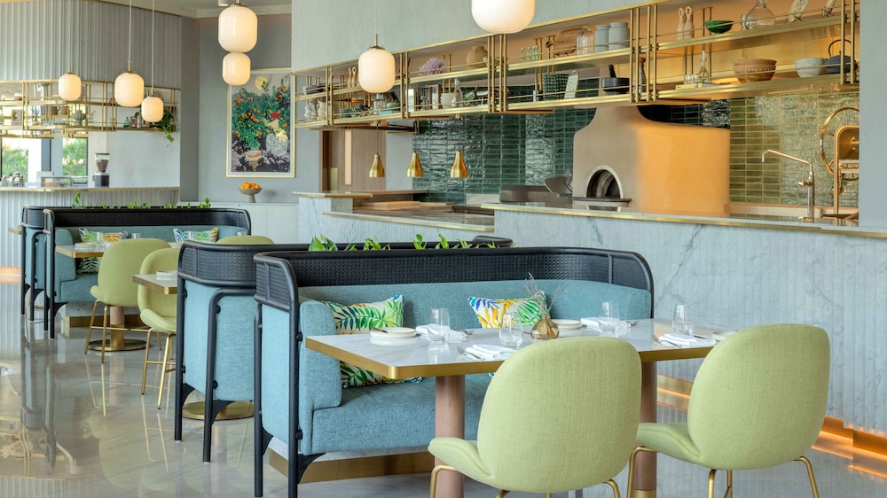 InterContinental Residences Dubai Business Bay by IHG — Restaurant & bars in Dubai