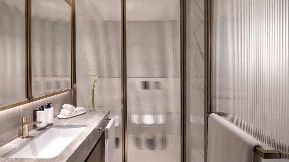 InterContinental Residences Dubai Business Bay by IHG — Hotel rooms in Dubai