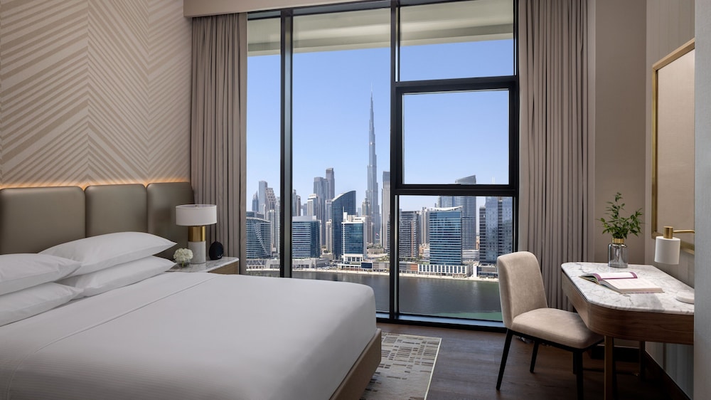 InterContinental Residences Dubai Business Bay by IHG — Hotel rooms in Dubai