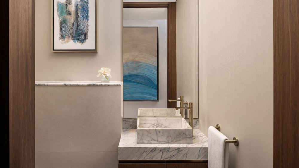 InterContinental Residences Dubai Business Bay by IHG — Hotel rooms in Dubai