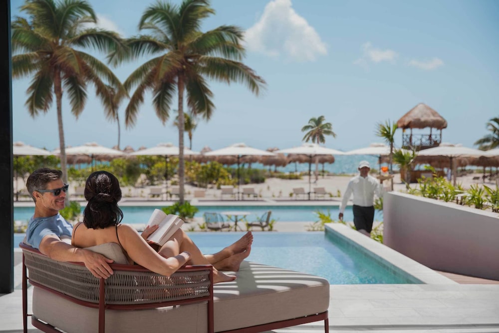 Excellence Coral Playa Mujeres - Adults Only All Inclusive — Swimming pool in Playa Mujeres, Quintana Roo