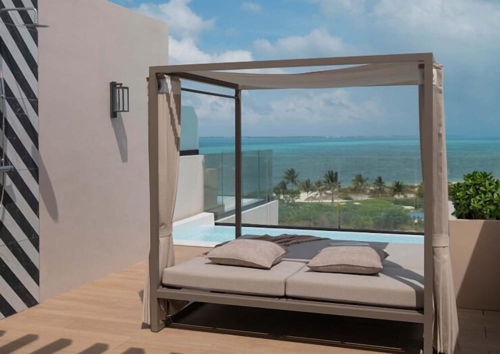 Excellence Coral Playa Mujeres - Adults Only All Inclusive — Hotel rooms in Playa Mujeres, Quintana Roo