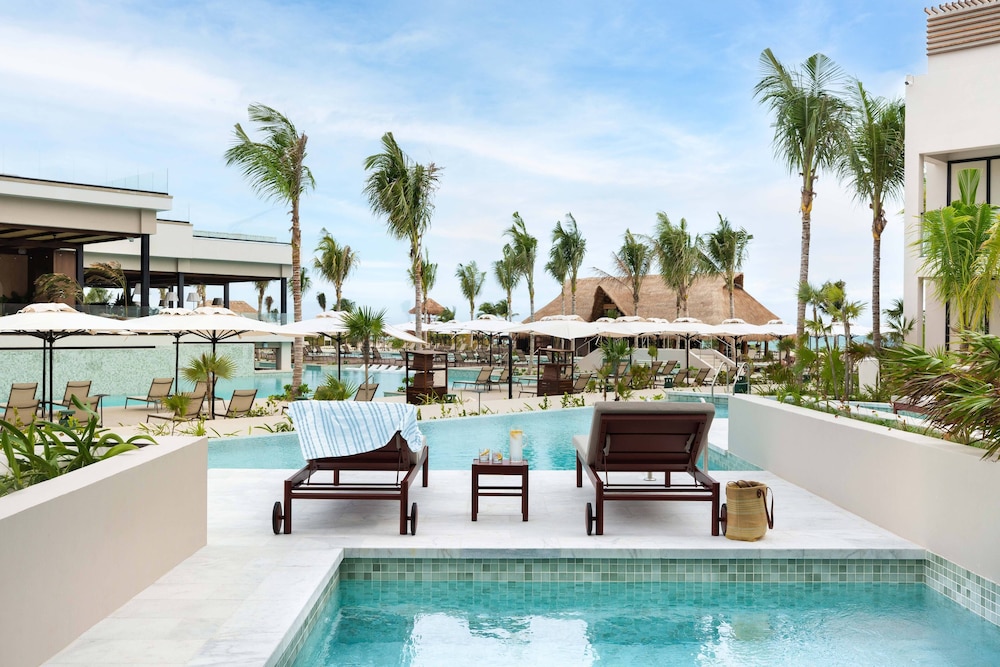 Excellence Coral Playa Mujeres - Adults Only All Inclusive — Swimming pool in Playa Mujeres, Quintana Roo