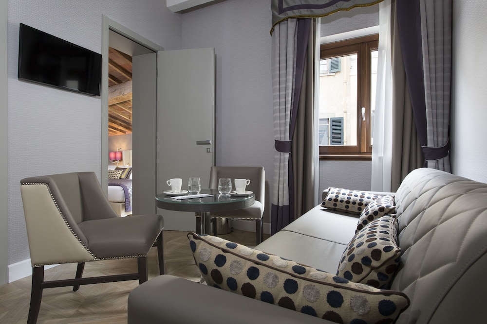 Hotel Spadai — Hotel rooms in Florence, Tuscany