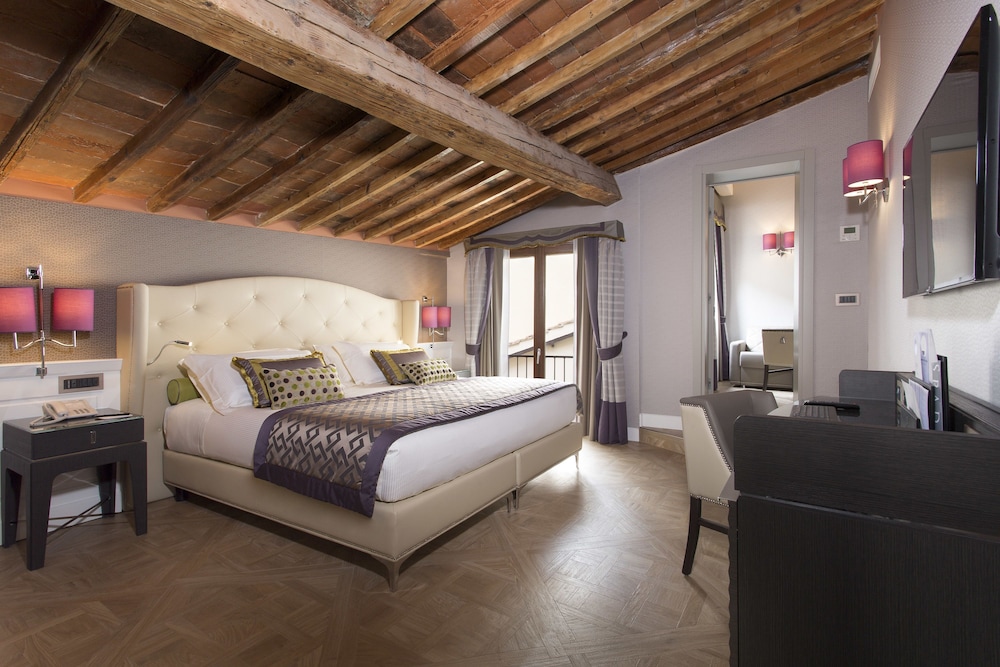 Hotel Spadai — Hotel rooms in Florence, Tuscany