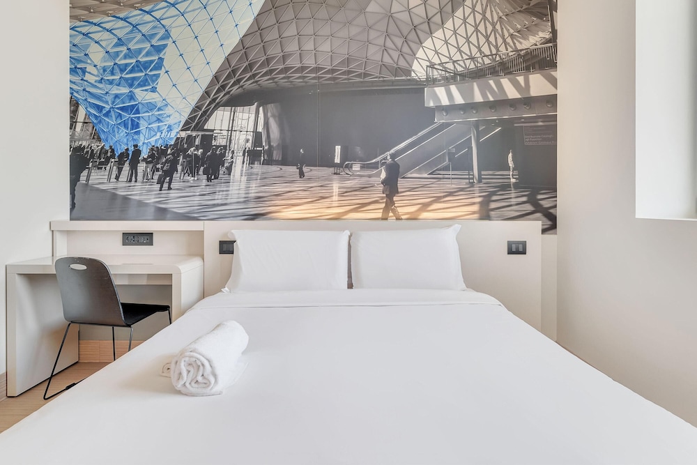 B&B Hotel Milano San Siro — Hotel rooms in Milan, Lombardy