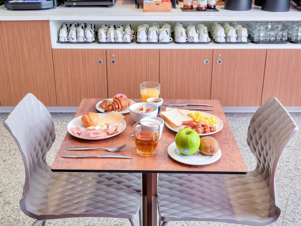 B&B Hotel Milano San Siro — Restaurant & bars in Milan, Lombardy