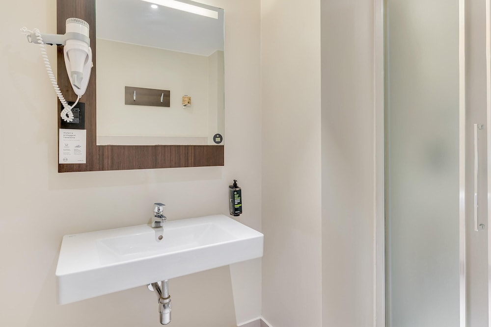 B&B Hotel Milano San Siro — Hotel rooms in Milan, Lombardy