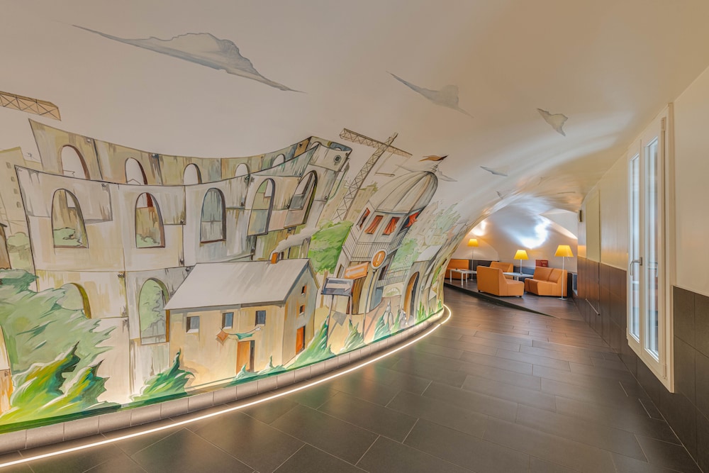 Trevi Palace Hotel — Hotel building in Rome, Lazio