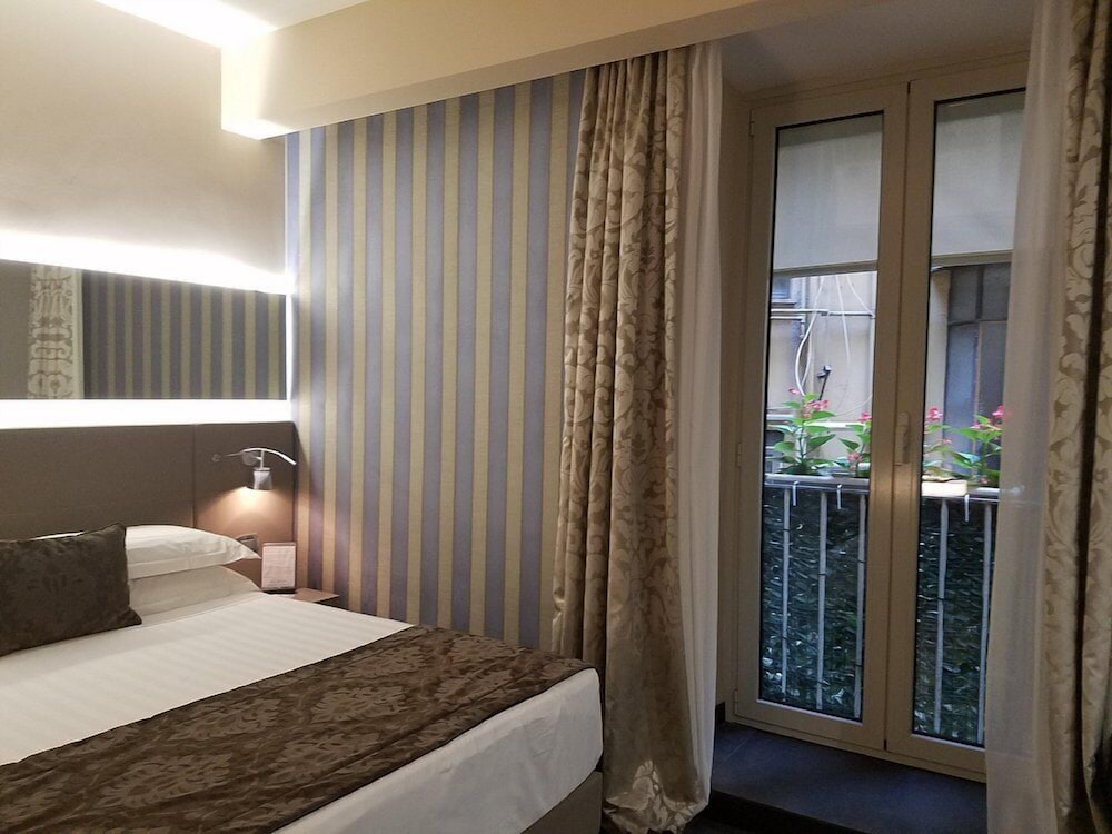 Trevi Palace Hotel — Main photo in Rome, Lazio