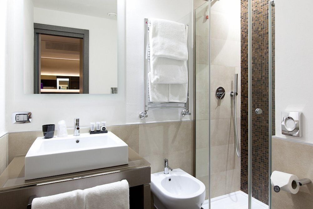 Trevi Palace Hotel — Hotel rooms in Rome, Lazio