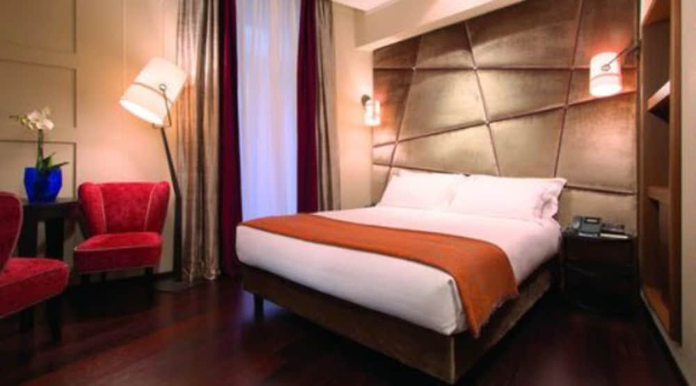 Stendhal Luxury Suites