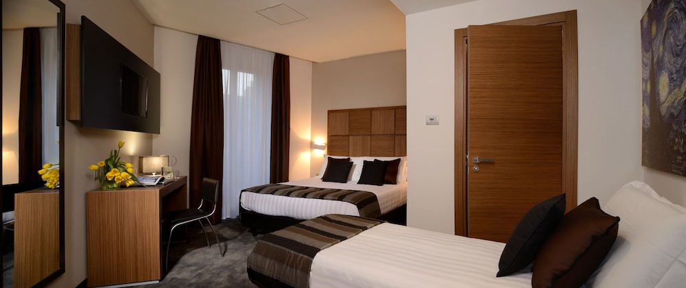 Rome Art Hotel - Trevi Hotels Group — Hotel rooms in Rome, Lazio