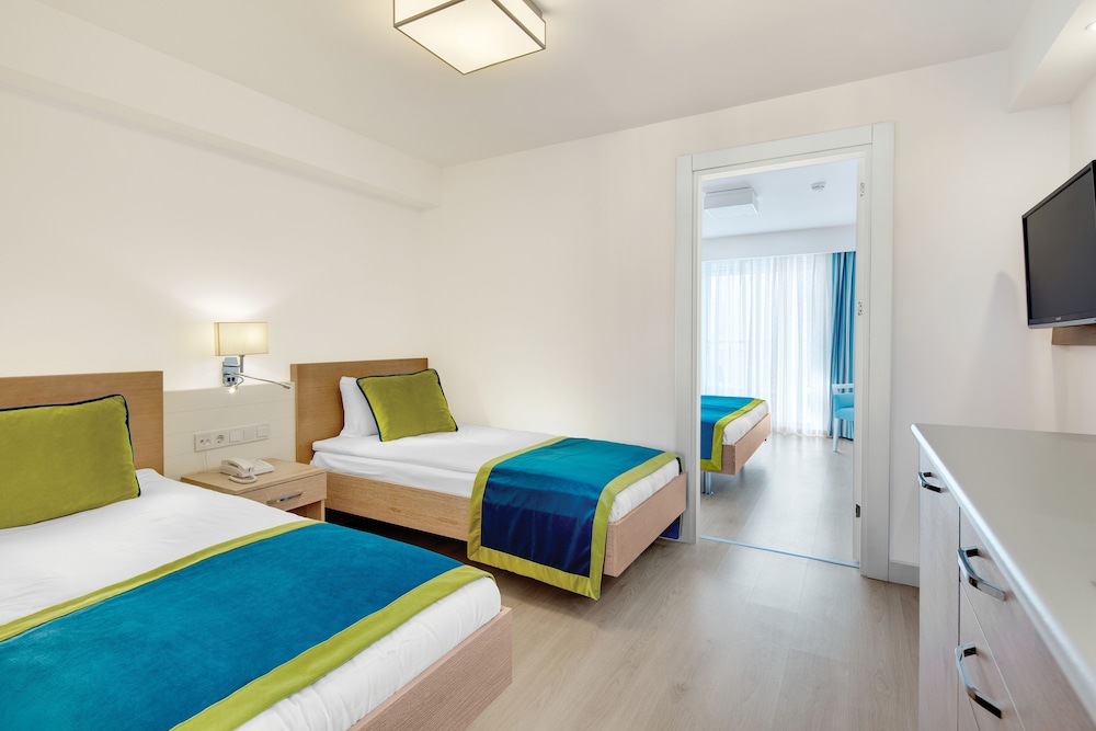 Side Su Hotel — Hotel rooms in Side