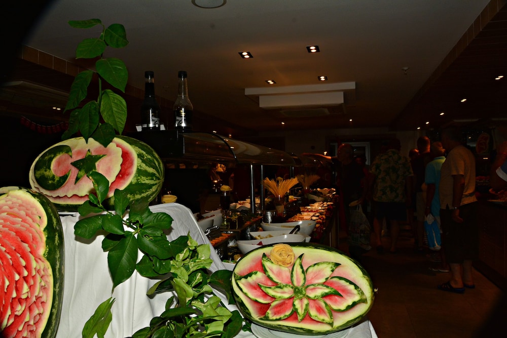 Side Su Hotel — Restaurant & bars in Side