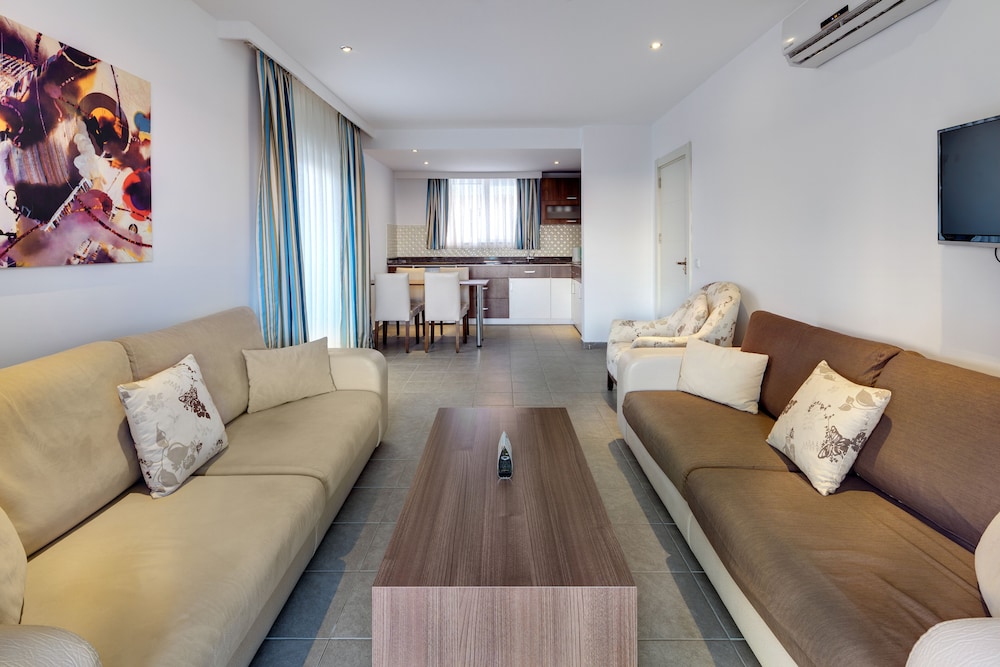 Side Su Hotel — Hotel rooms in Side