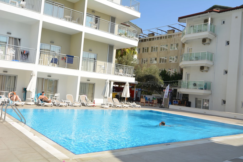 Side Su Hotel — Swimming pool in Side