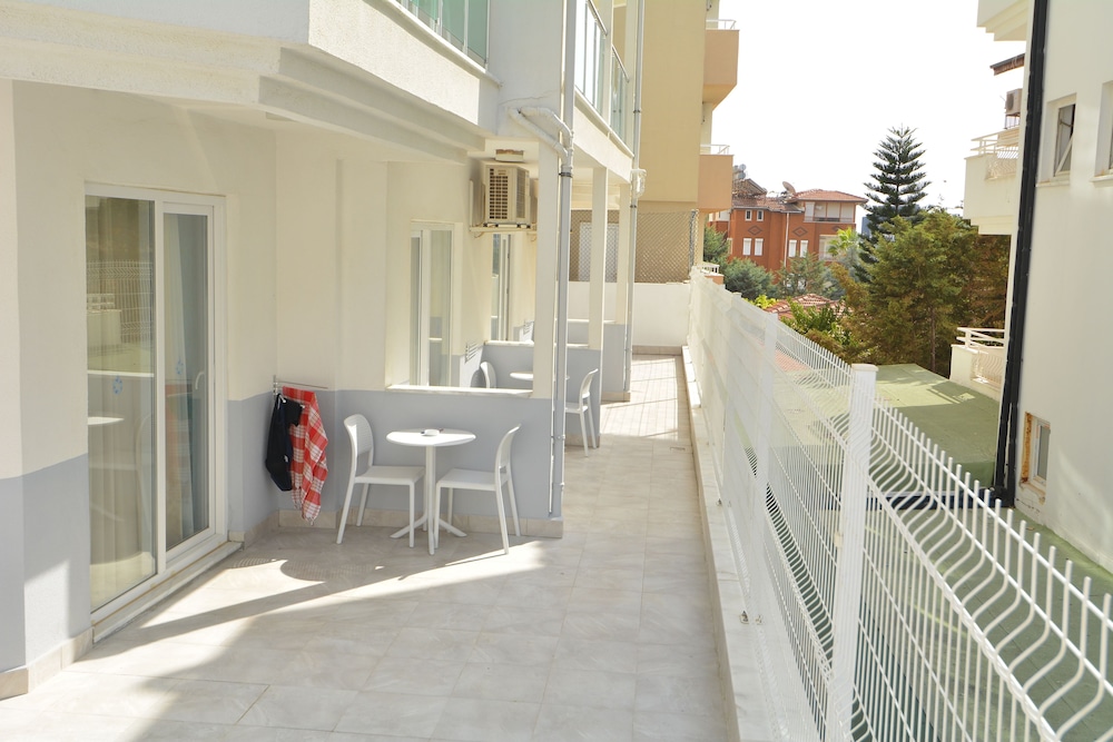 Side Su Hotel — Hotel building in Side