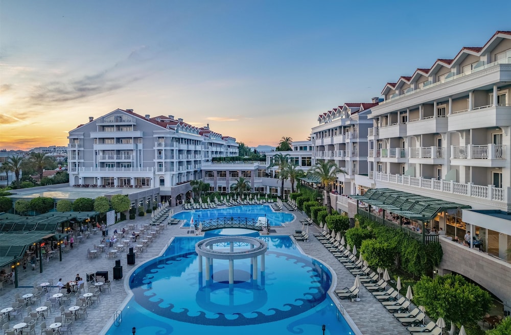 Trendy Aspendos Beach - All Inclusive — Swimming pool in Side