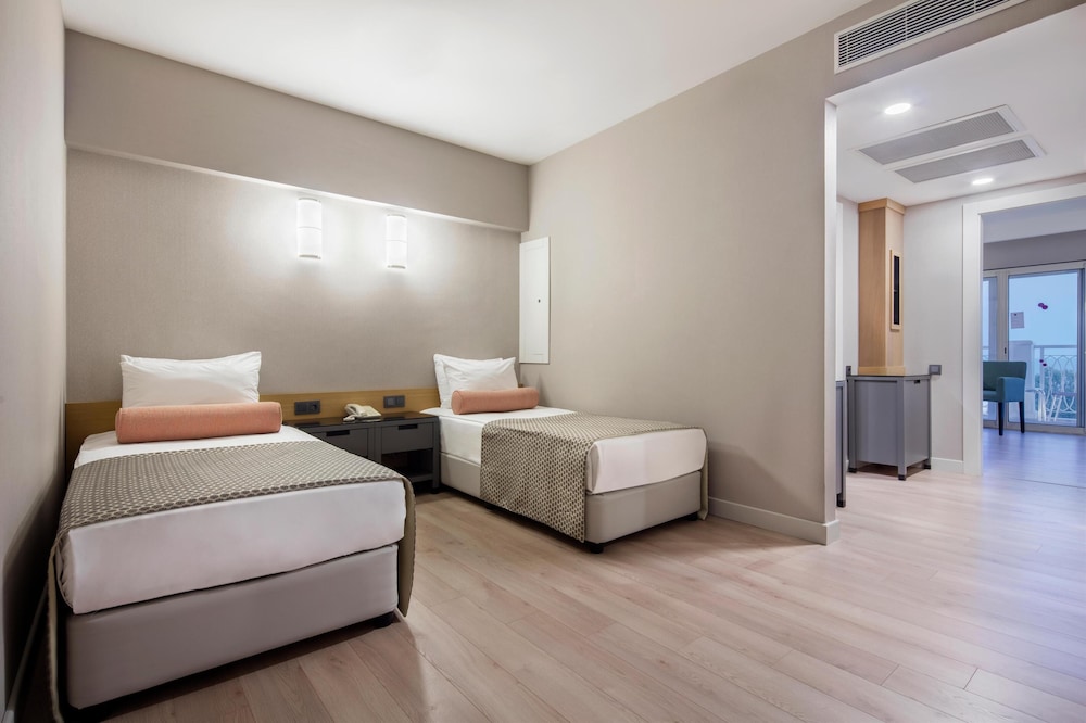 Trendy Aspendos Beach - All Inclusive — Hotel rooms in Side