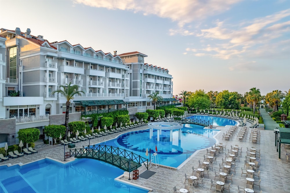Trendy Aspendos Beach - All Inclusive — Swimming pool in Side
