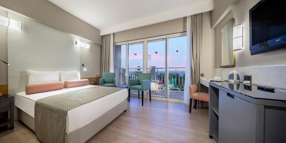 Trendy Aspendos Beach - All Inclusive — Hotel rooms in Side